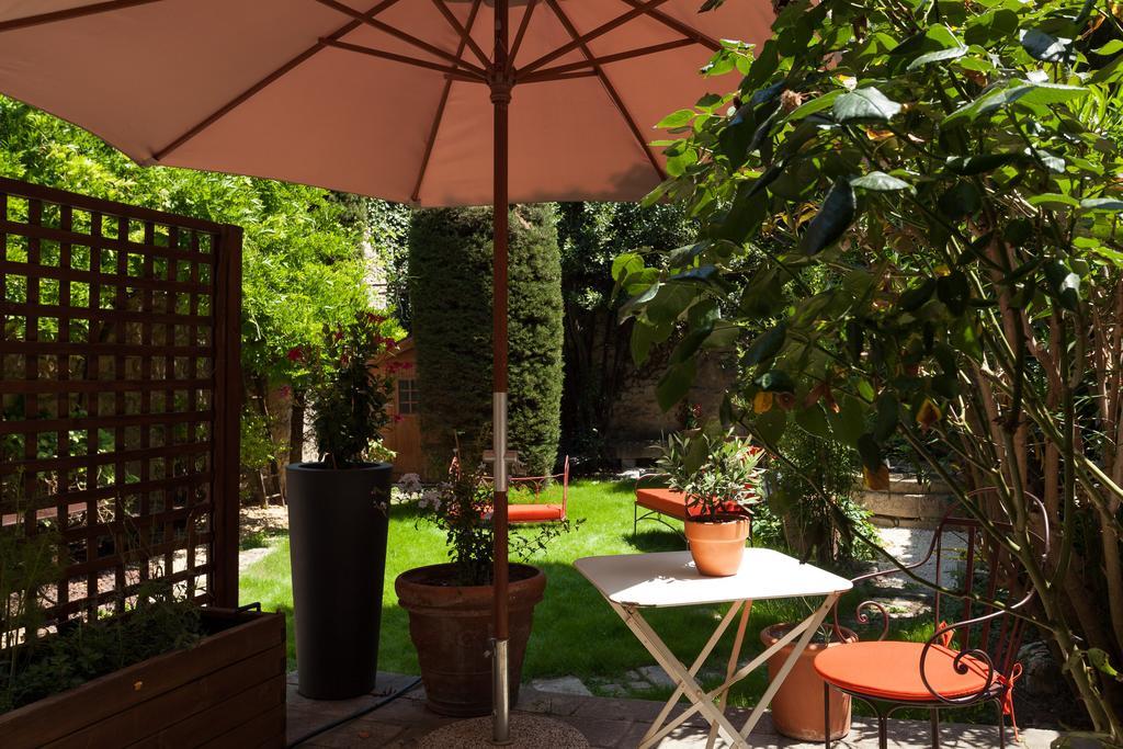 Hotel De L'Atelier Villeneuve-lès-Avignon Rom bilde